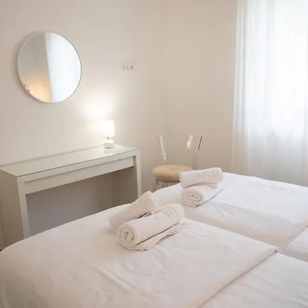 Four M Apartment